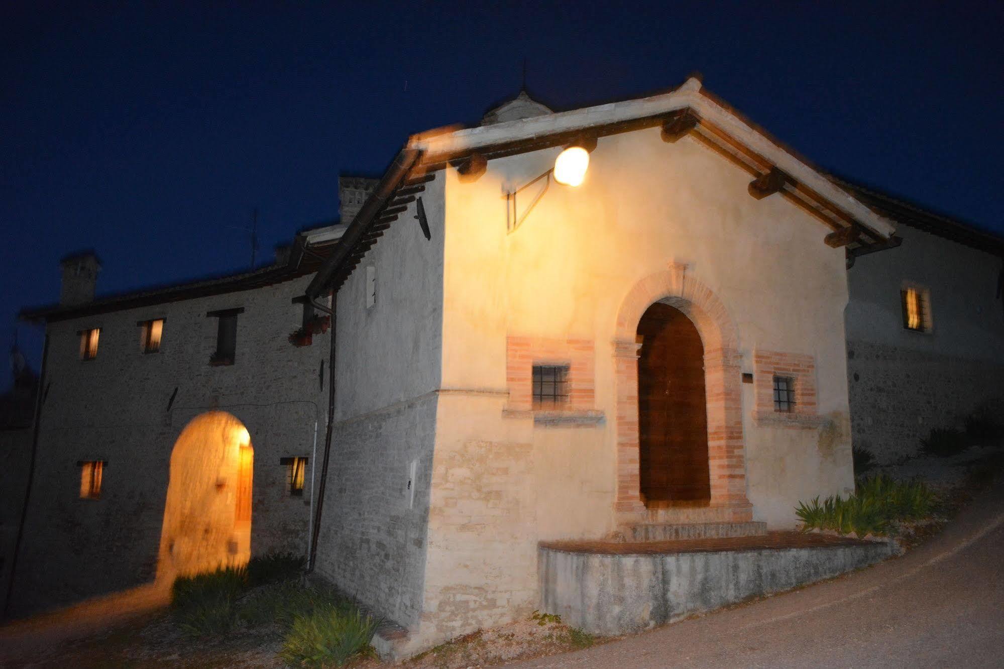 A Casa Di Mi Appartamenti Vacanza Montefalco Exterior foto